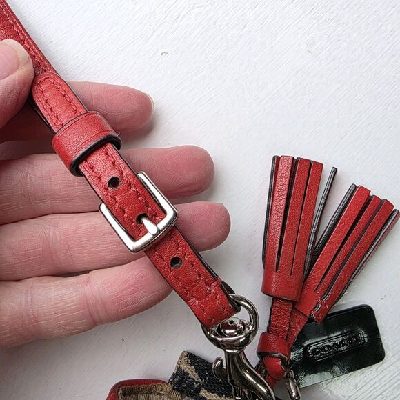 Coach Wristlet Ocelot Cheetah Print And  Carnelian Leather, Unique Tag Tassel - Picture 4 of 9